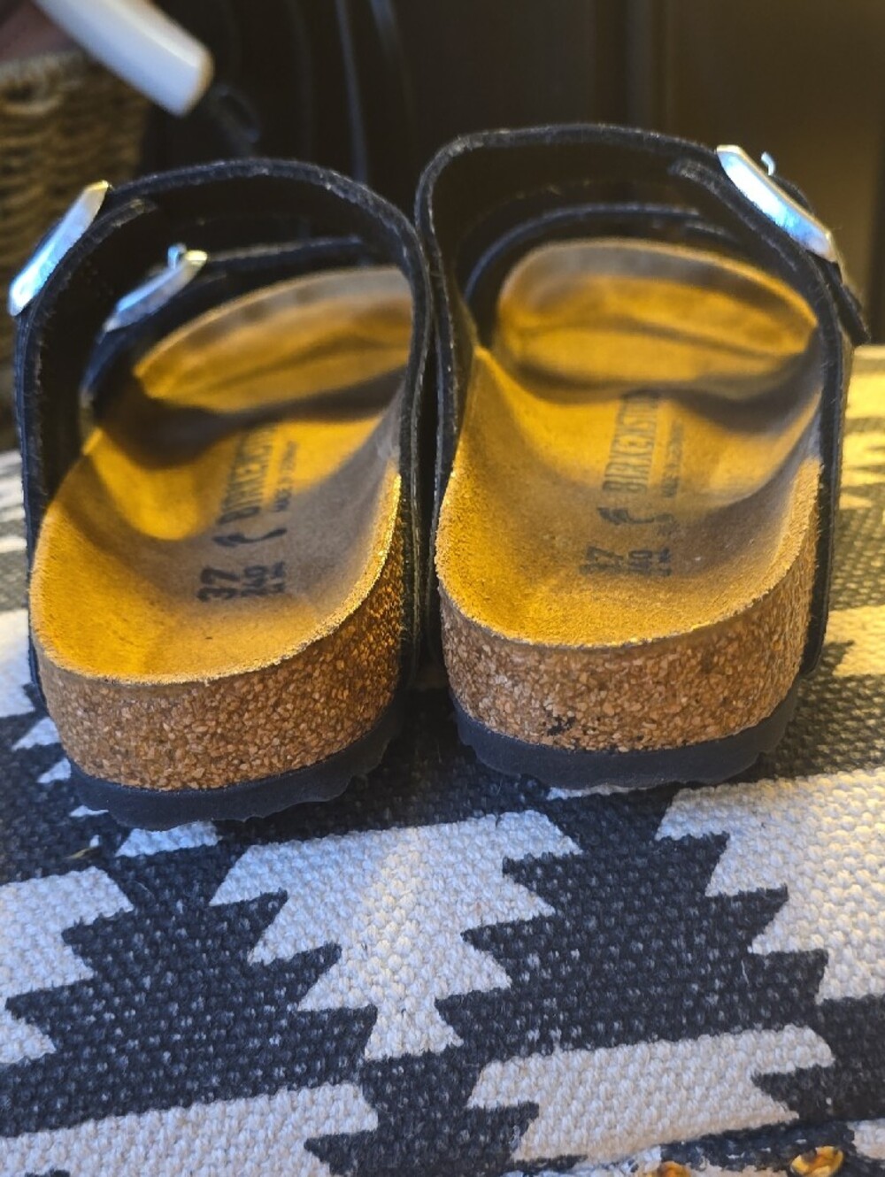 Birkenstock Woman 6.5/7 Snake-Print Silver Black Sandals - Picture 6 of 6